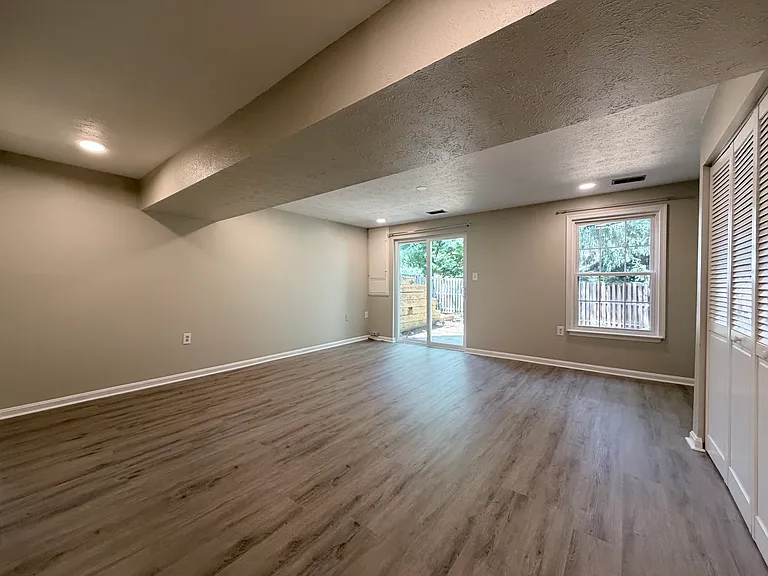 19533 Fetlock Dr — Photo 34