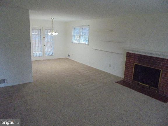 3rd image of 7107 Falcon St