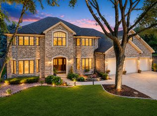 6904 Irish Ct, Darien, IL 60561