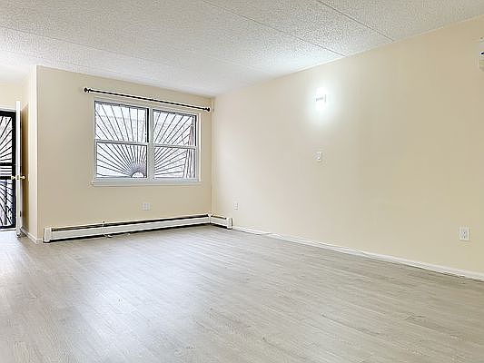 1st image of 1260 De Kalb Ave #1