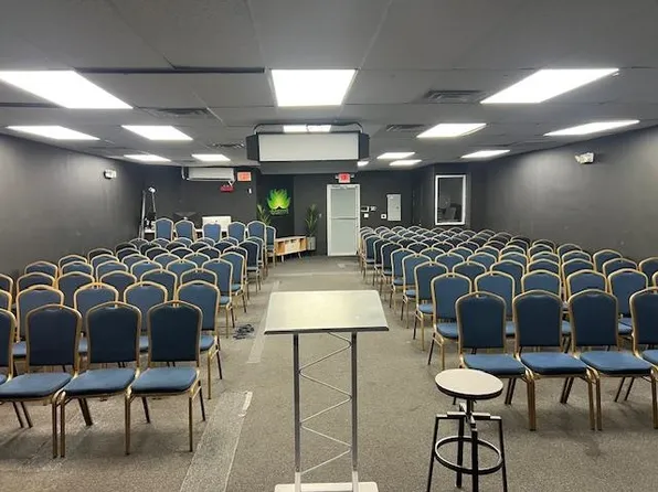 3000 Kennedy Boulevard image 4 of 10