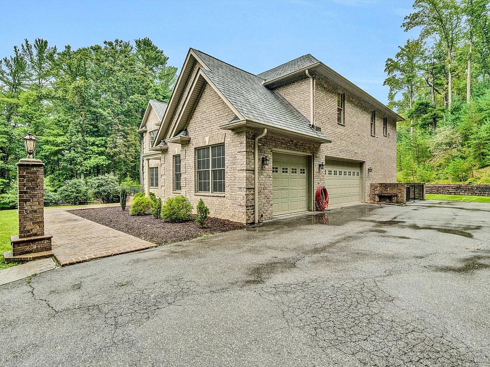 5636 Lost Dr Roanoke, VA, 24018 Apartments for Rent Zillow