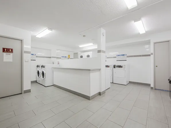 Glenridge Avenue Apartments