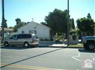 1412 W Walnut St, Santa Ana, CA 92703