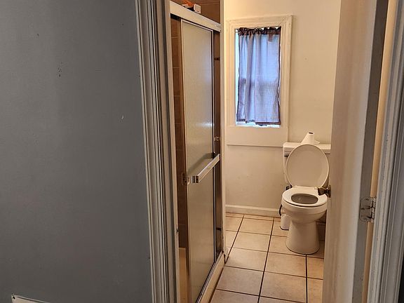 2nd Bathroom
