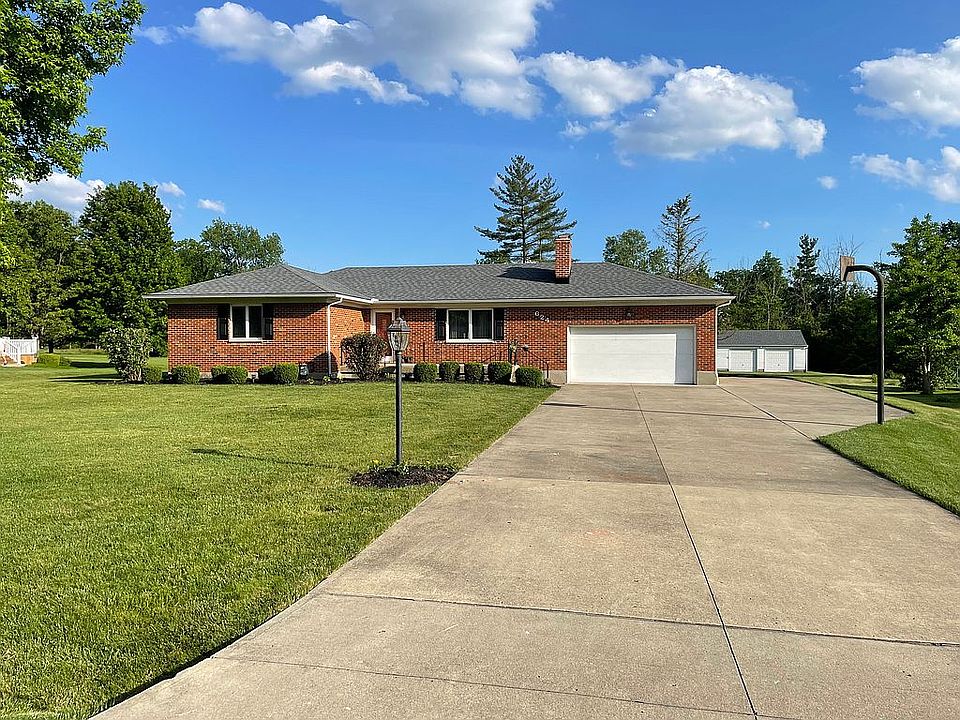 1st image of 624 Green Acres Dr