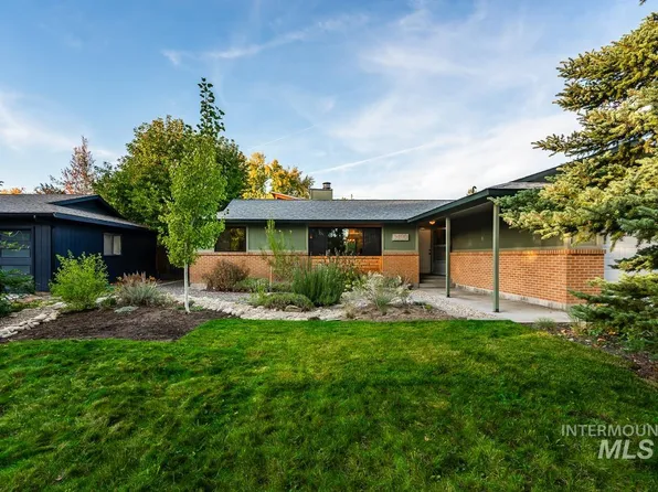 3496 W Forsythia Dr, Boise, ID 83703