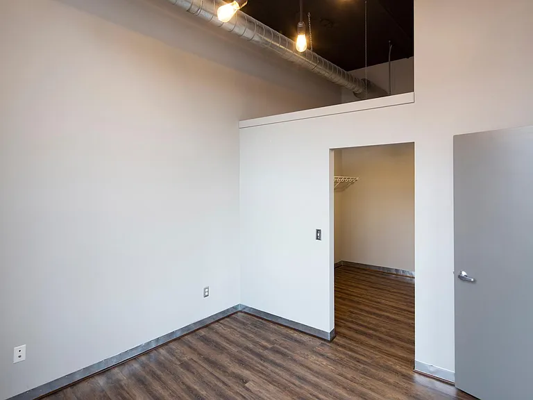 TipTop Apartments — Photo 108