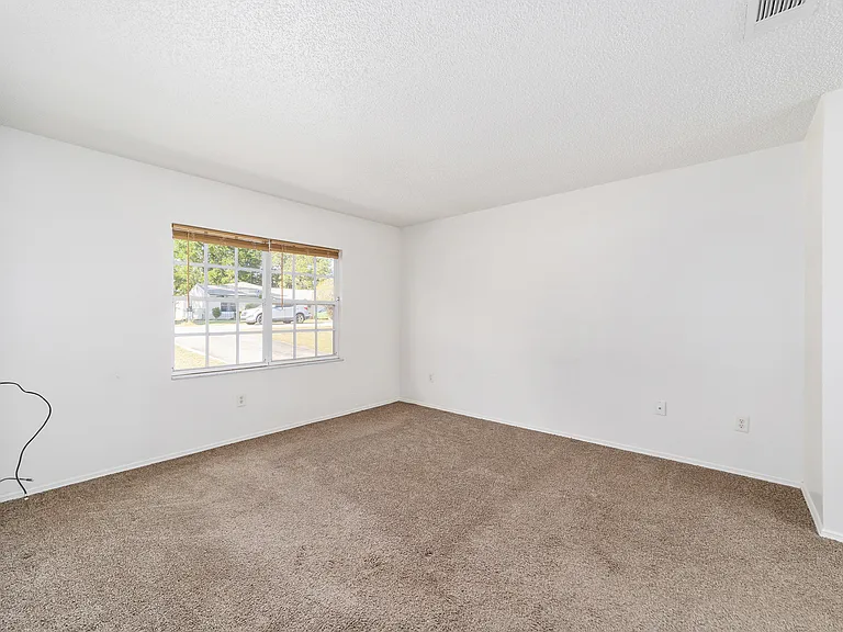 325 Oak Track Crse — Photo 18