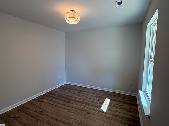 2nd image of 311 Johnson St