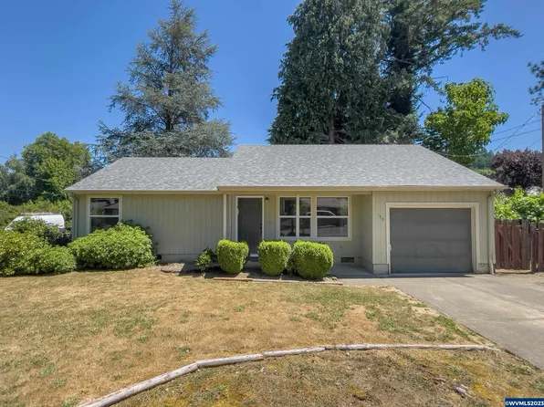 159 8th Ave, Sweet Home, OR 97386