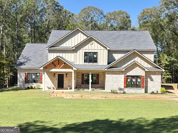 100 Canterbury Dr, Lagrange, GA 30241