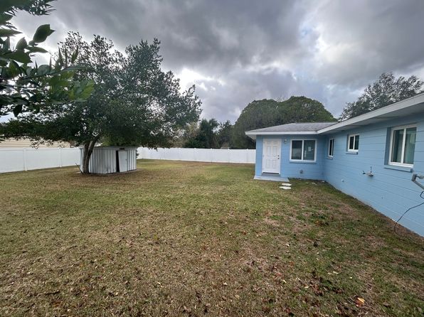 21570 SW Raintree St