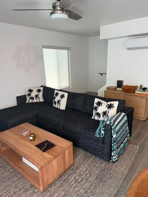 2 bed, 2.5 bath, 822 sqft, $3,975 — Photo 4