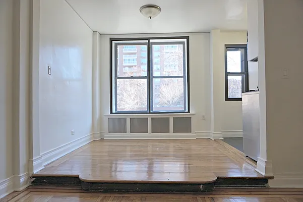 Rented by Metropolitan Equities | media 13