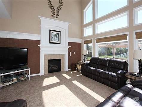 2nd image of 2089 Blankenbecker Dr
