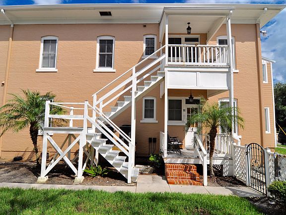 2nd image of 172 Cordova St APT 12