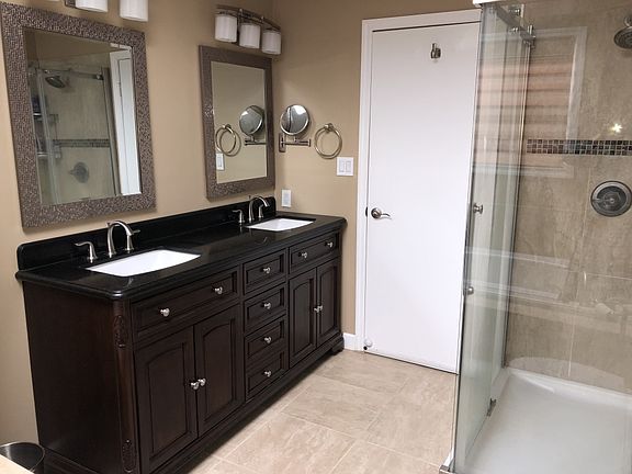 5th image of 30 Oak Dr