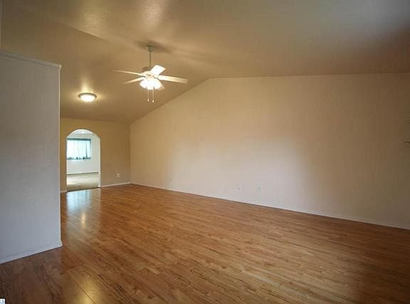 2nd image of 4723 Forsythia St