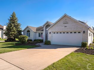 1218 Ranchwood Dr, Shorewood, IL