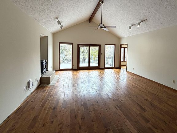 3rd image of 3108 E Charles Ct