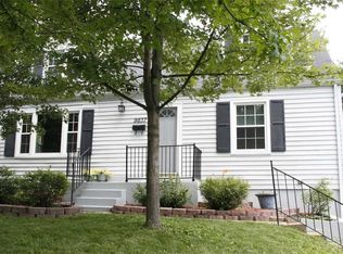 9837 Iveland Dr, Saint Louis, MO 63114
