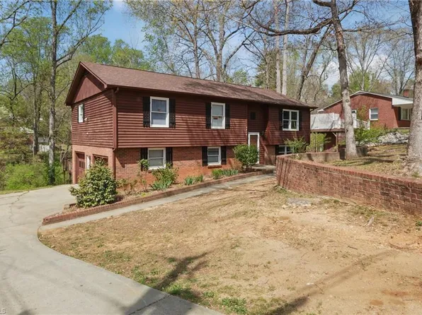 3818 Casa Vista Ln, Winston Salem, NC 27107