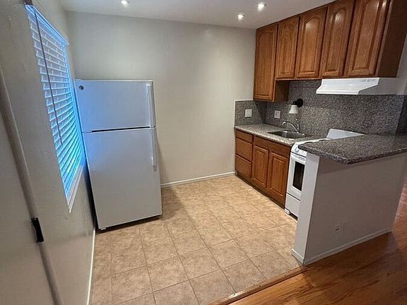 4th image of 414 Staten Ave #2F