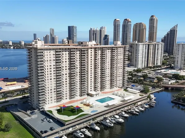 250 174th St APT 1211, Sunny Isles Beach, FL 33160