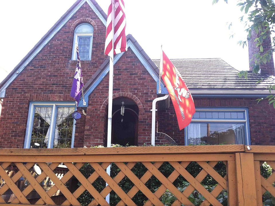 2nd image of 9000 5th Ave NE