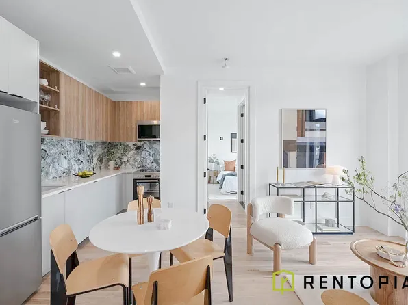 79 Mcguiness Boulevard image 1 of 8