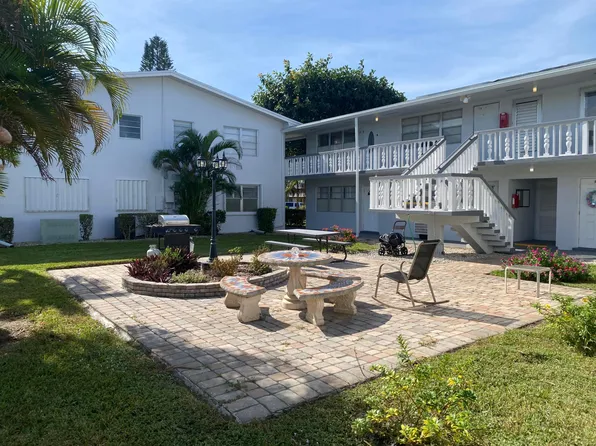 95 CAMBRIDGE E #95, West Palm Beach, FL 33417