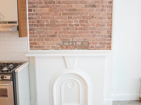 4th image of 646 President St APT 1D