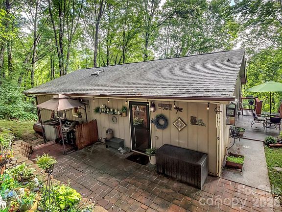 2nd image of 346 Wendy Way