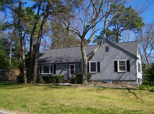298 Capn Lijahs Rd, Centerville, MA 02632