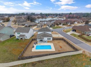 444 Summit Lakes Dr, Athens, AL 35613