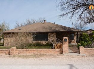 304 W 21st St, Portales, NM 88130