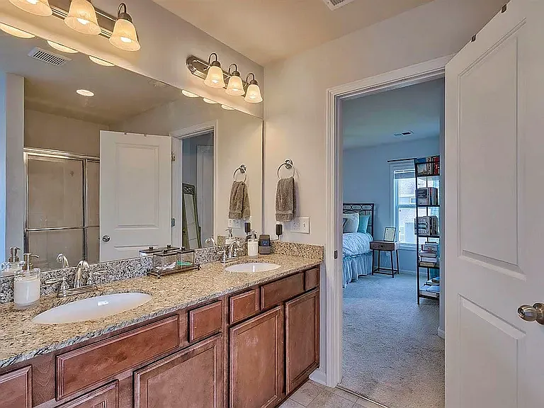 488 Freshwater Dr — Photo 10
