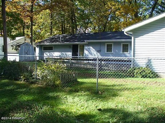 4th image of 2407 Forrest Dr