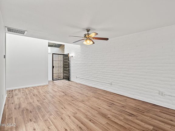5th image of 5701 E Glenn St