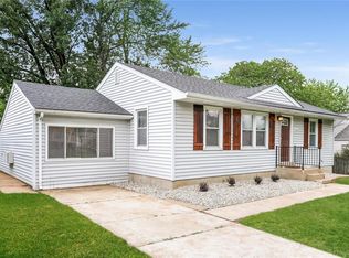 10566 Kamping Ln, Saint Louis, MO 63123