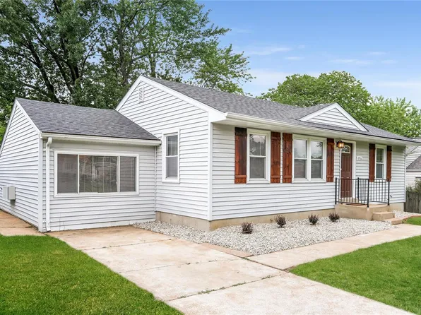 10566 Kamping Ln, Saint Louis, MO 63123