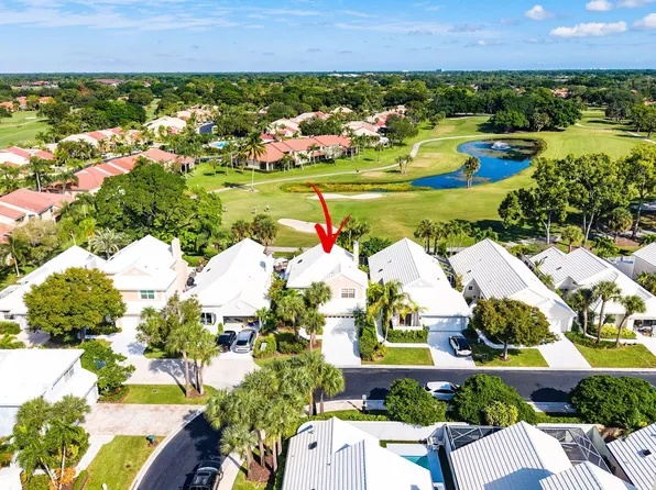 8 Windsor Lane, Palm Beach Gardens, FL 33418