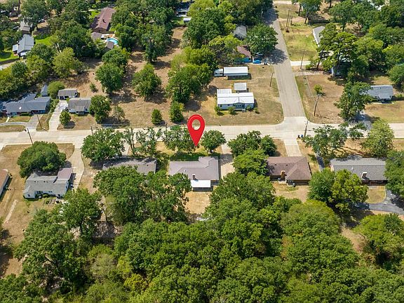 5th image of 202 Fenton Rd
