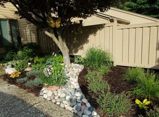 15772 Prospect Point Dr, Spring Lake, MI 49456