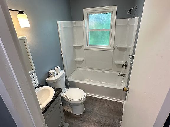 4th image of 412 Beechwood St #412