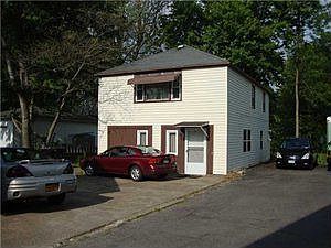 2nd image of 301 Delaware St