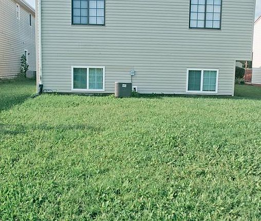 2nd image of 4024 Harmony Ln