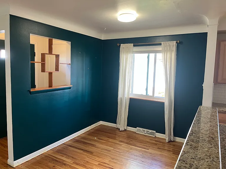 124 Alice Ave — Photo 4