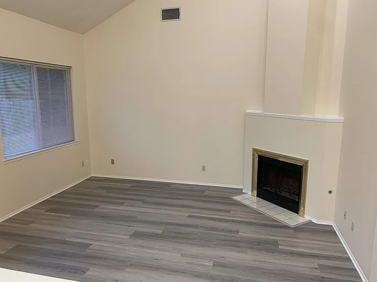 10911 Grassmere Ct — Photo 8